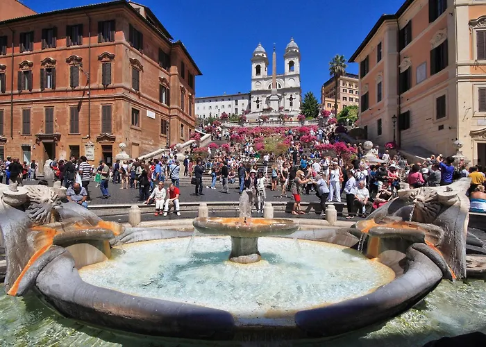 Piazzetta Margutta - My Extra * Róma